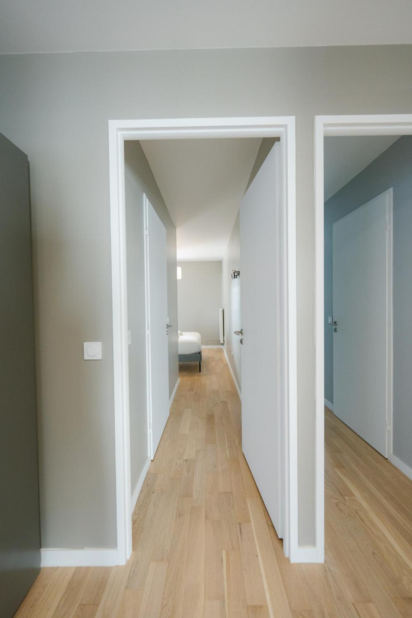 Confort Absolu A ,superbe Renove 7 Avec Salles De Bain Privatives *