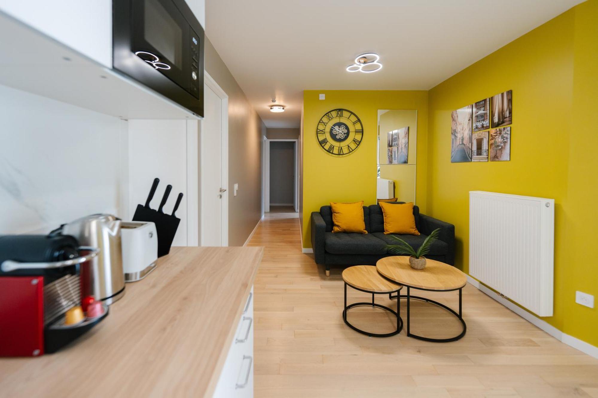 Apartment Confort Absolu A ,superbe Renove 7 Avec Salles De Bain Privatives *
