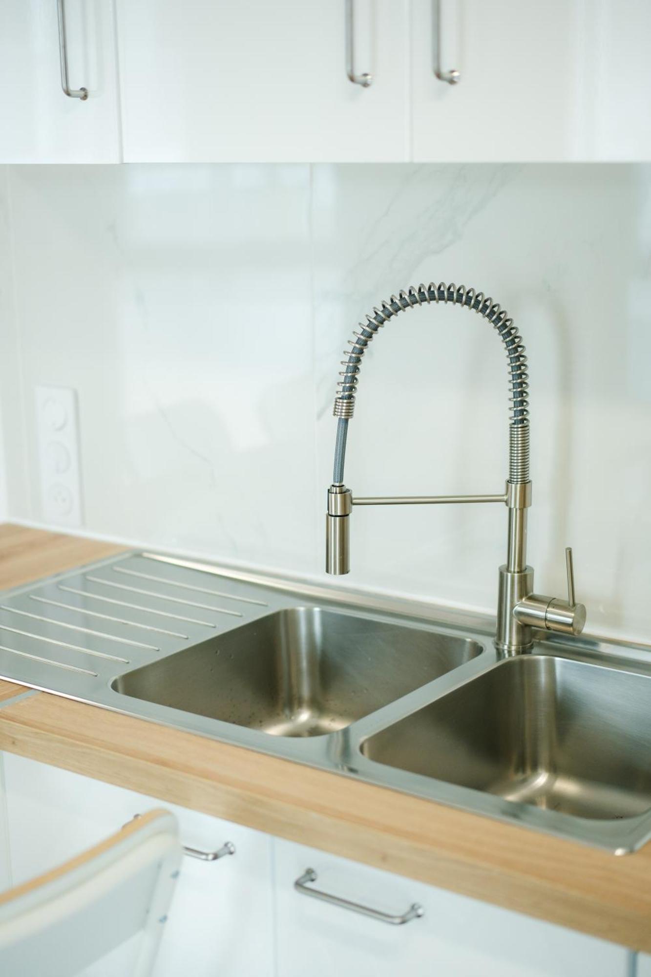 Confort Absolu A ,superbe Renove 7 Avec Salles De Bain Privatives * Paris