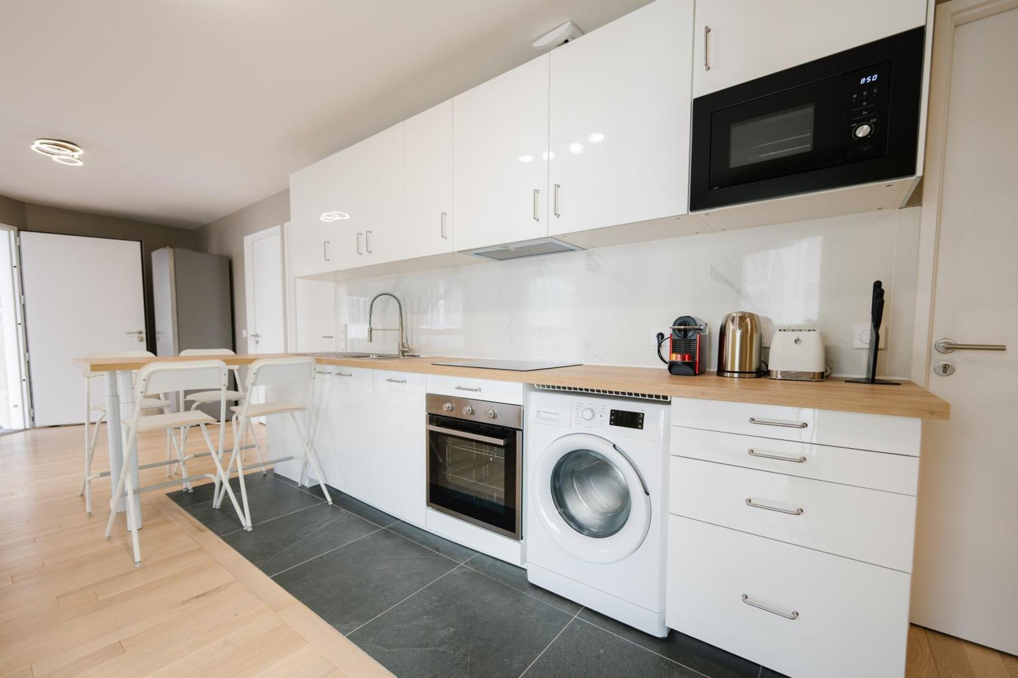 Confort Absolu A ,superbe Renove 7 Avec Salles De Bain Privatives * Paris